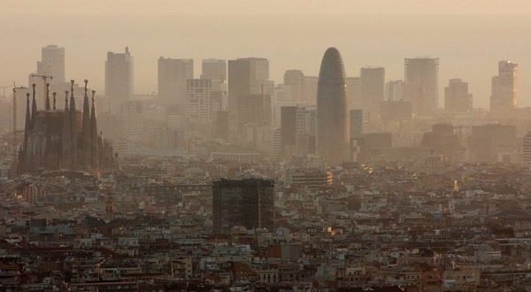 Власти Барселоны объявили войну грязному воздуху