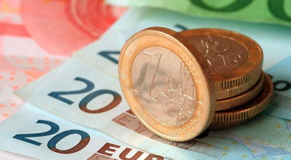 Расчеты наличными теперь не могут быть выше 1000 евро
