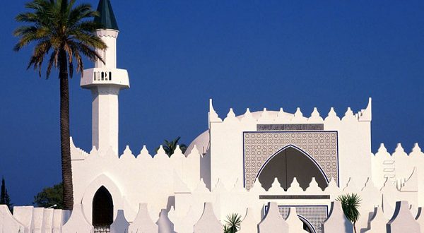 Контроль над мечетями и мусульманскими священниками будет усилен