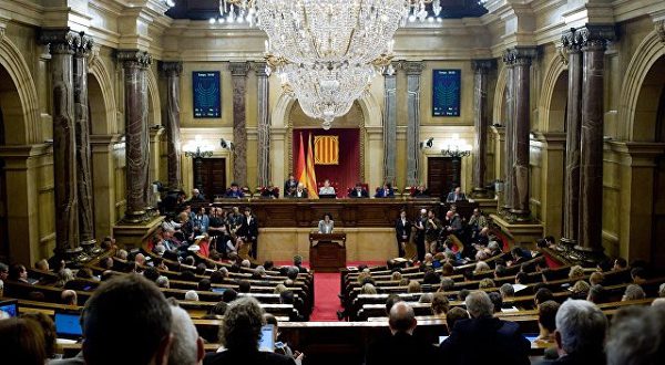 Независимость Каталонии провозглашена парламентом
