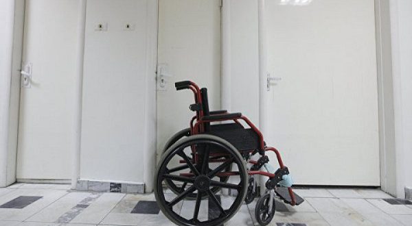 Handytronic представила инвалидную коляску, которой можно управлять мыслями