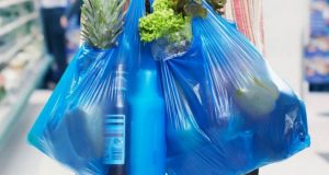 Пластиковые пакеты изымут из продажи к 2020 году