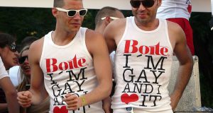 Начато расследование массовой «эпидемии» в мадридской полиции во время гей-парада