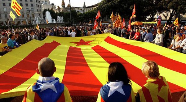 Органы государственного устройства Каталонии объявлены вне закона.